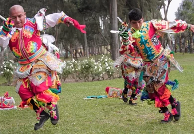 Realiza actividades deportivas tradicionales