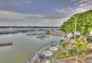 ¿Dónde queda la playa de Máncora?
